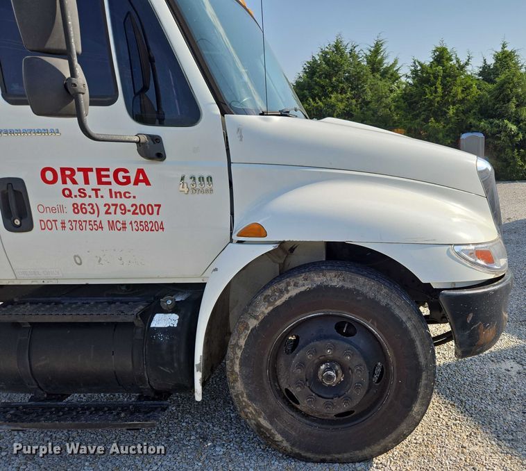 image for item ED2050 2007 International 4300 box truck