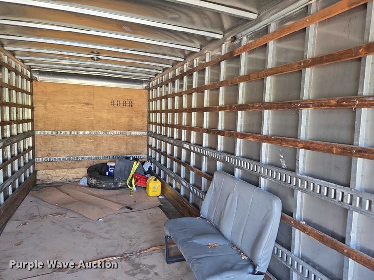 image for item ED2050 2007 International 4300 box truck