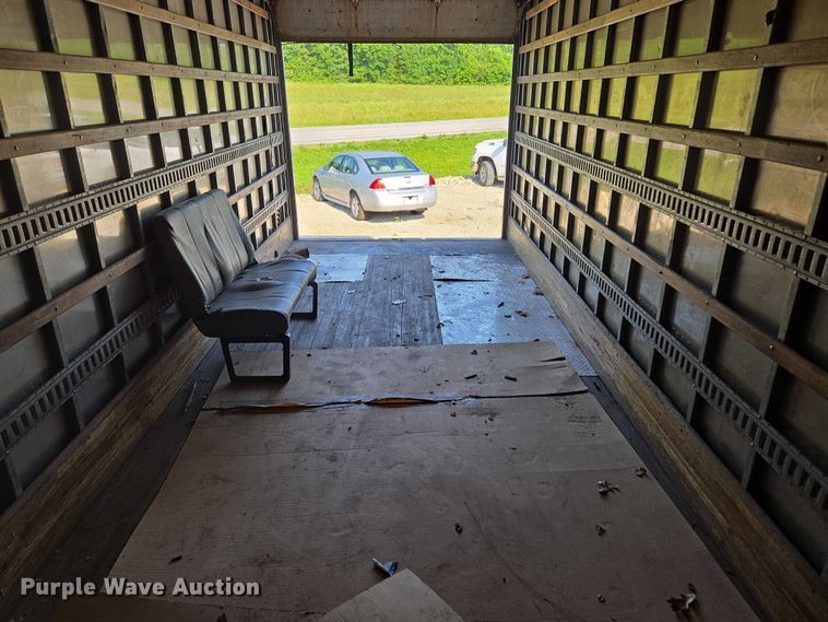 image for item ED2050 2007 International 4300 box truck