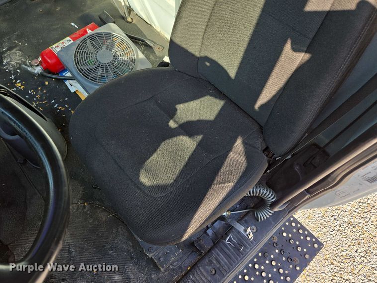 image for item ED2050 2007 International 4300 box truck