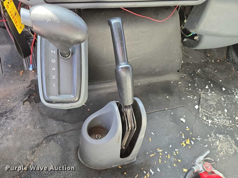 image for item ED2050 2007 International 4300 box truck