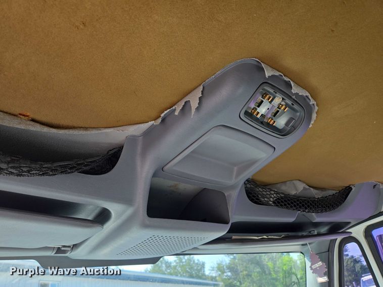 image for item ED2050 2007 International 4300 box truck