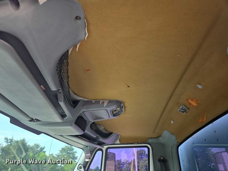 image for item ED2050 2007 International 4300 box truck