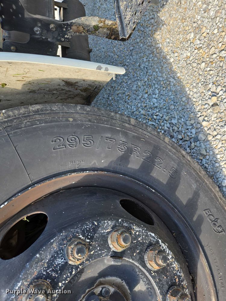 image for item ED2050 2007 International 4300 box truck