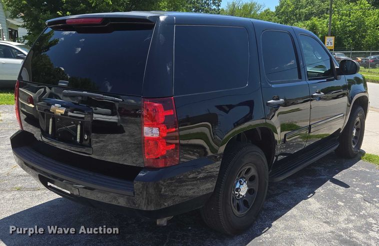 image for item ED2103 2011 Chevrolet Tahoe Police SUV
