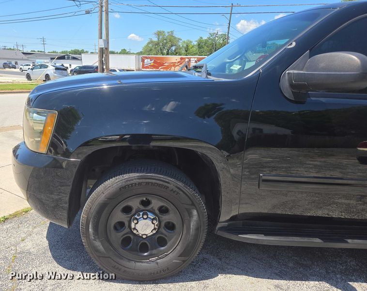 image for item ED2103 2011 Chevrolet Tahoe Police SUV