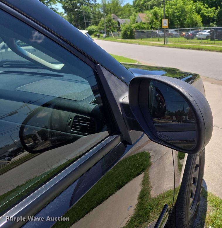 image for item ED2103 2011 Chevrolet Tahoe Police SUV