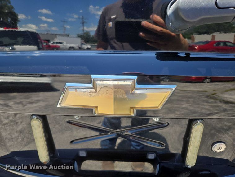 image for item ED2103 2011 Chevrolet Tahoe Police SUV