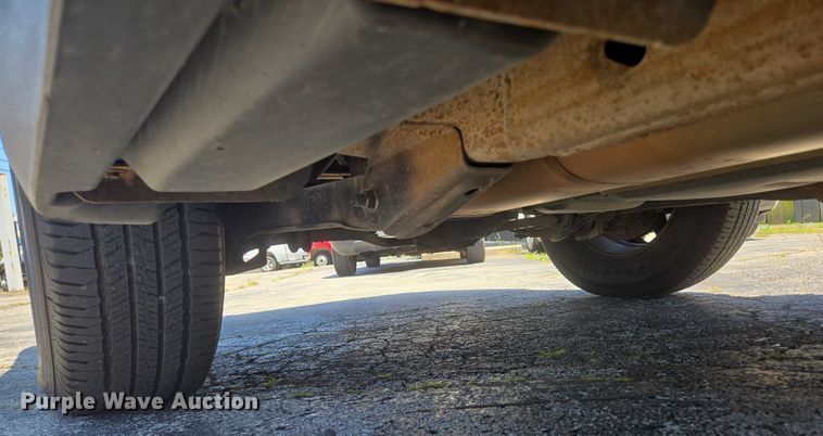 image for item ED2103 2011 Chevrolet Tahoe Police SUV