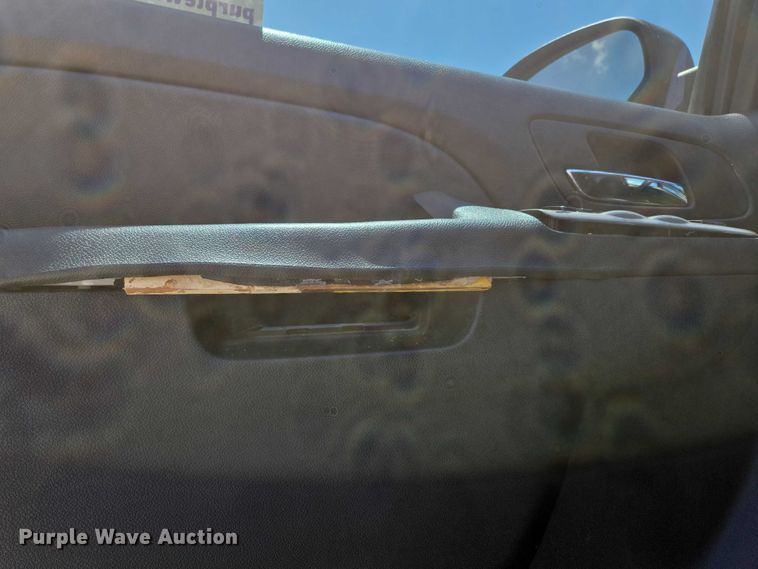 image for item ED2103 2011 Chevrolet Tahoe Police SUV