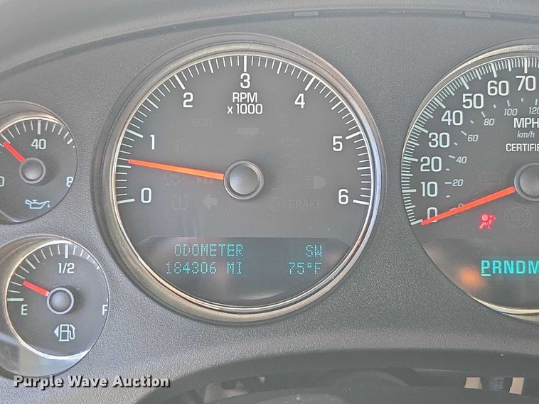 image for item ED2103 2011 Chevrolet Tahoe Police SUV