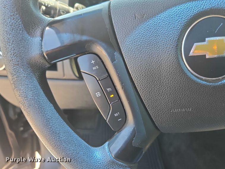 image for item ED2103 2011 Chevrolet Tahoe Police SUV