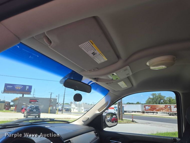 image for item ED2103 2011 Chevrolet Tahoe Police SUV