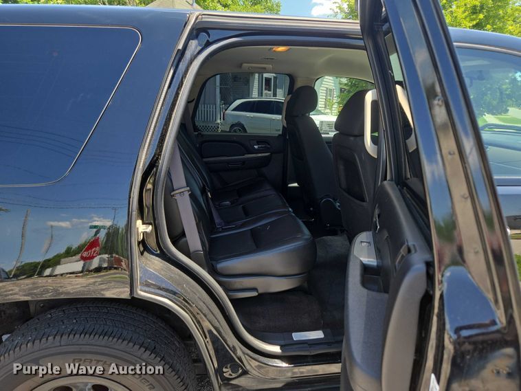image for item ED2103 2011 Chevrolet Tahoe Police SUV