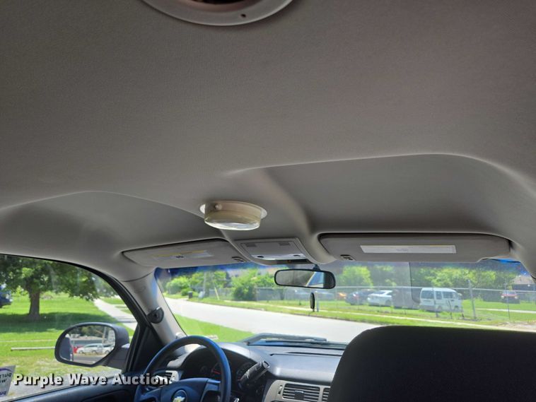 image for item ED2103 2011 Chevrolet Tahoe Police SUV