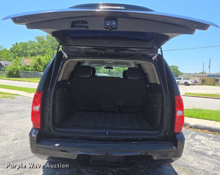 image for item ED2103 2011 Chevrolet Tahoe Police SUV