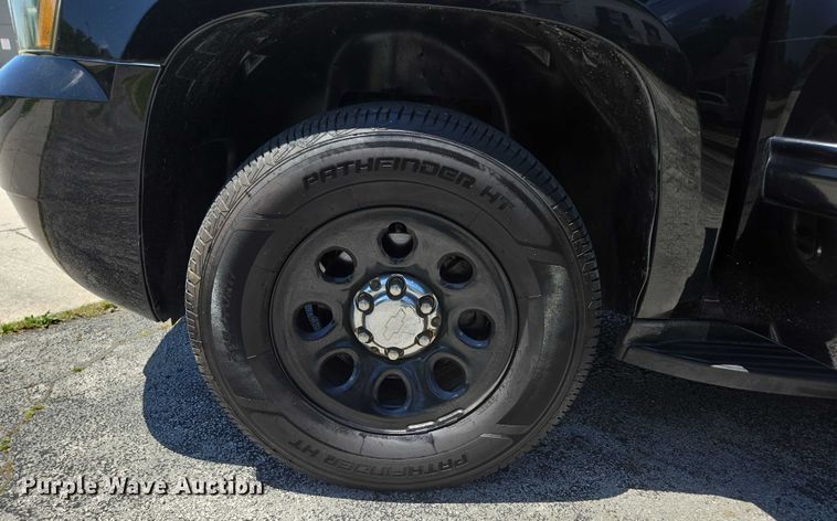 image for item ED2103 2011 Chevrolet Tahoe Police SUV