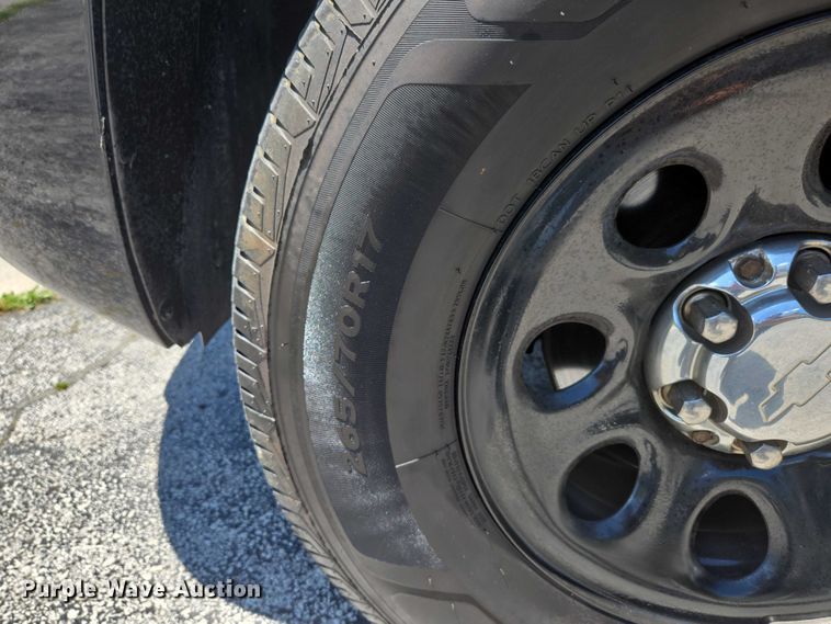 image for item ED2103 2011 Chevrolet Tahoe Police SUV