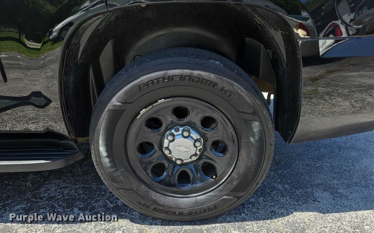 image for item ED2103 2011 Chevrolet Tahoe Police SUV