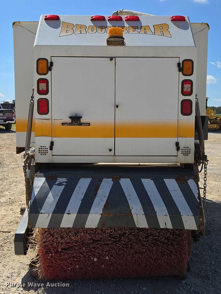 image for item ED2118 2002 Freightliner FL70 street sweeper truck