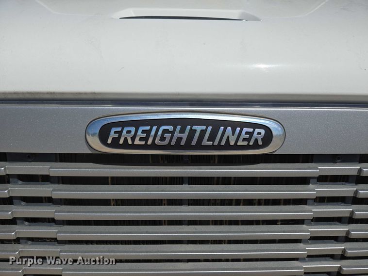 image for item ED2118 2002 Freightliner FL70 street sweeper truck