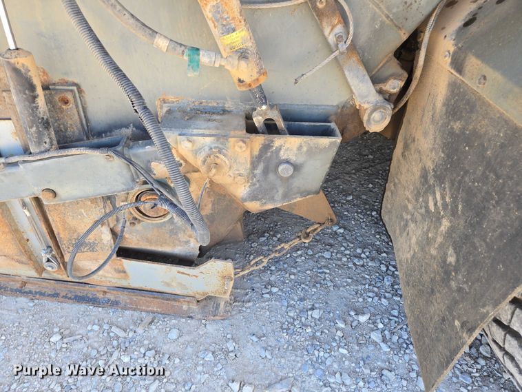 image for item ED2118 2002 Freightliner FL70 street sweeper truck