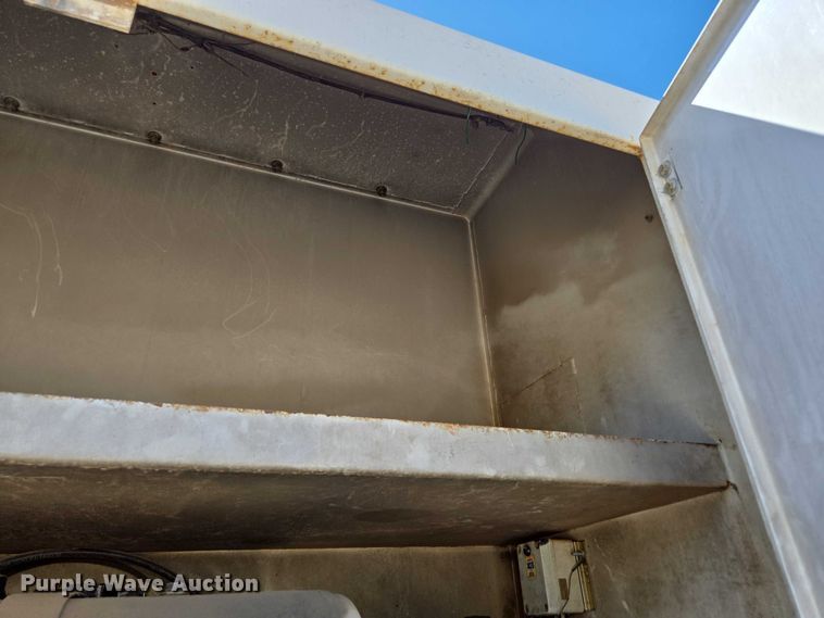 image for item ED2118 2002 Freightliner FL70 street sweeper truck