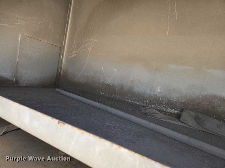 image for item ED2118 2002 Freightliner FL70 street sweeper truck