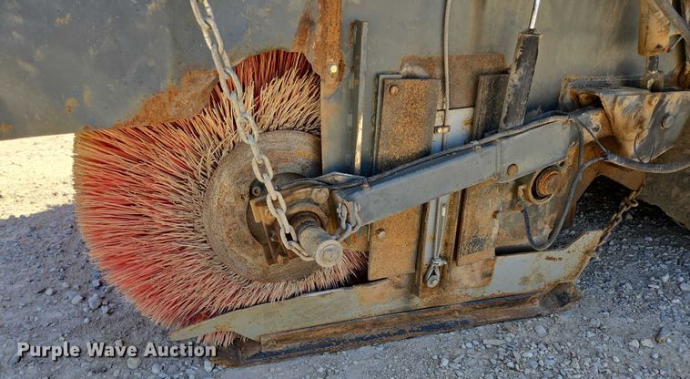 image for item ED2118 2002 Freightliner FL70 street sweeper truck