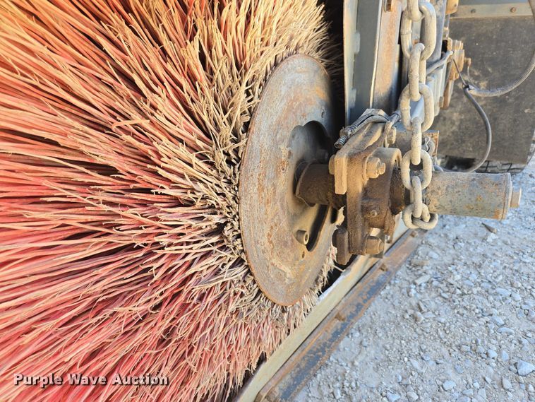 image for item ED2118 2002 Freightliner FL70 street sweeper truck