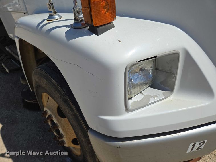 image for item ED2118 2002 Freightliner FL70 street sweeper truck