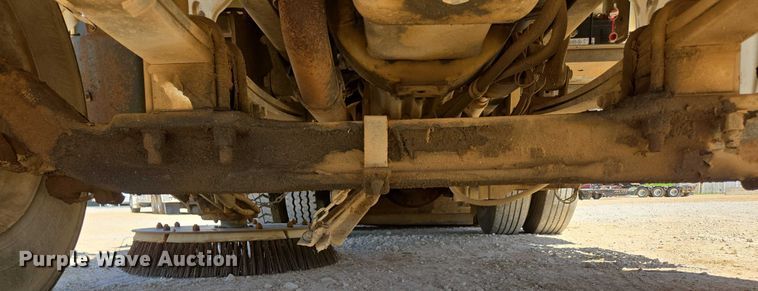 image for item ED2118 2002 Freightliner FL70 street sweeper truck