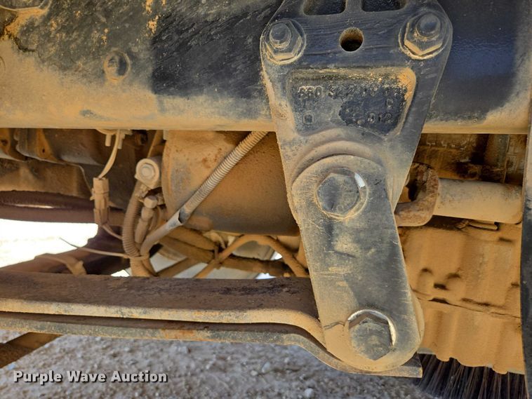 image for item ED2118 2002 Freightliner FL70 street sweeper truck