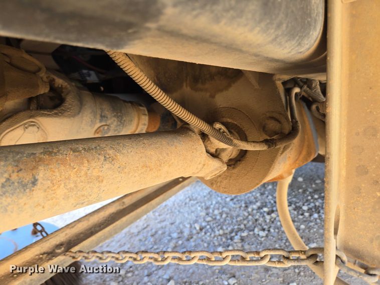 image for item ED2118 2002 Freightliner FL70 street sweeper truck