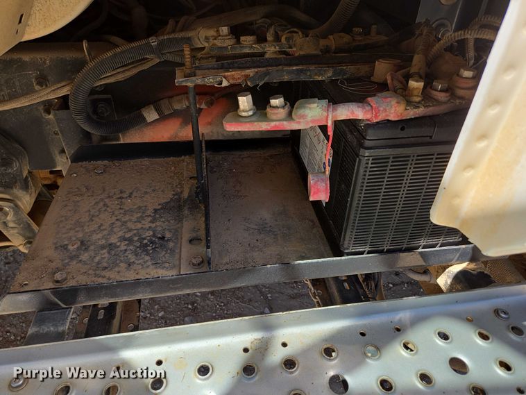 image for item ED2118 2002 Freightliner FL70 street sweeper truck