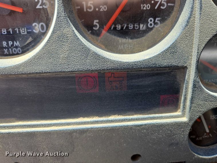 image for item ED2118 2002 Freightliner FL70 street sweeper truck