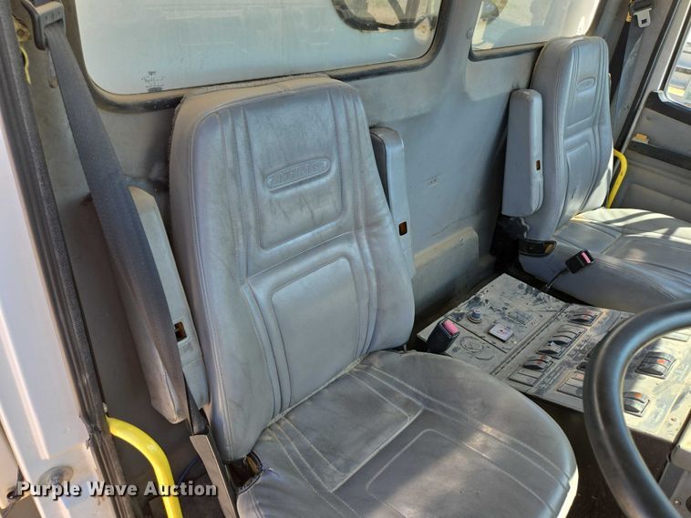 image for item ED2118 2002 Freightliner FL70 street sweeper truck