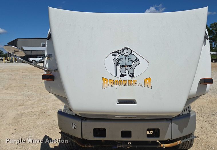 image for item ED2118 2002 Freightliner FL70 street sweeper truck