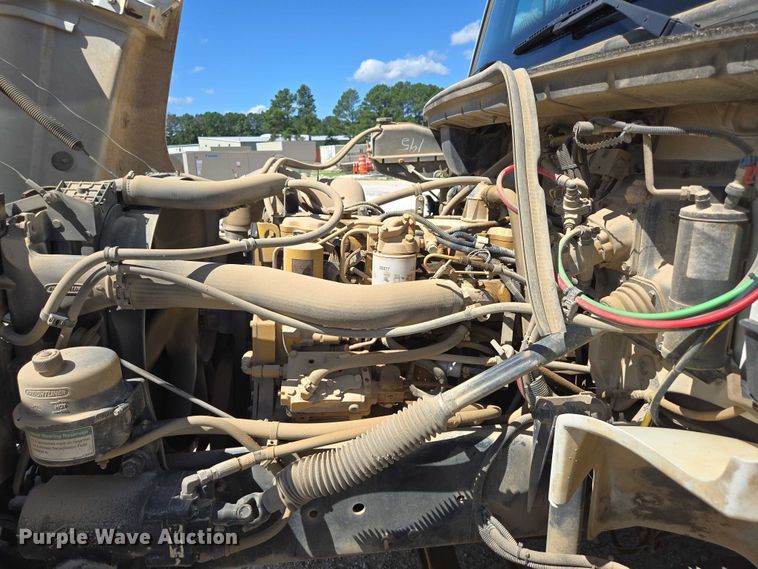 image for item ED2118 2002 Freightliner FL70 street sweeper truck