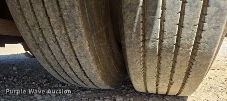 image for item ED2118 2002 Freightliner FL70 street sweeper truck