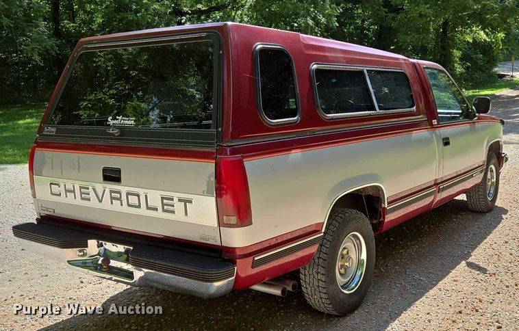 image for item ED2124 1988 Chevrolet C1500 pickup truck