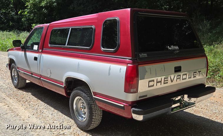image for item ED2124 1988 Chevrolet C1500 pickup truck