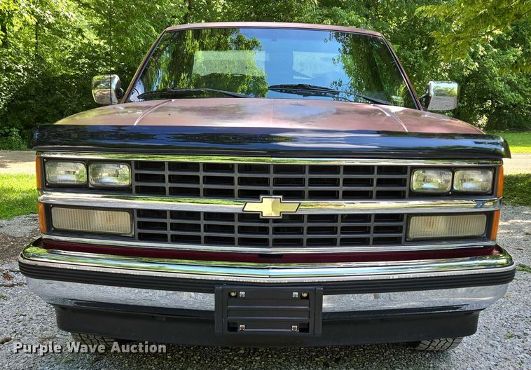 image for item ED2124 1988 Chevrolet C1500 pickup truck