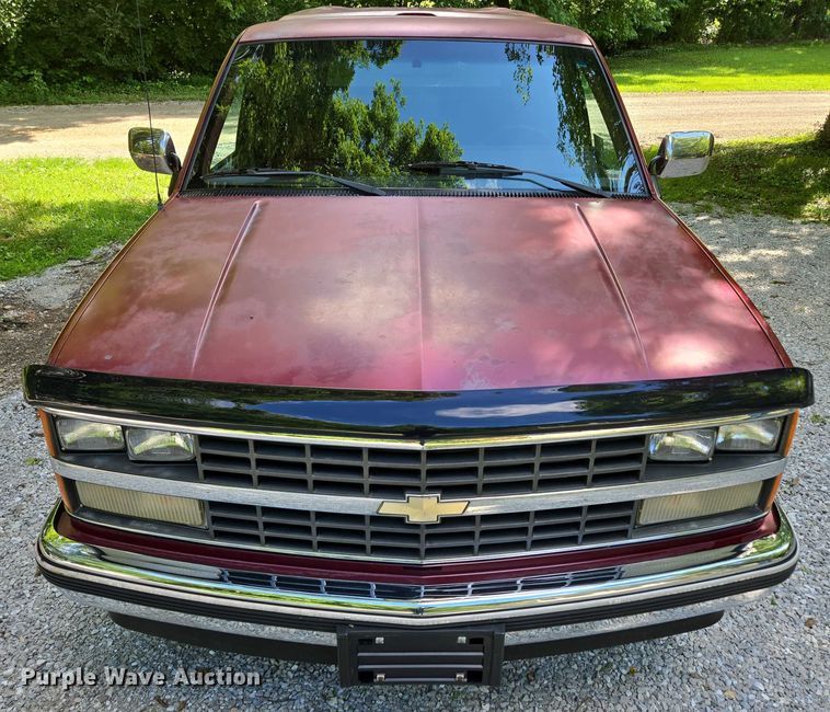 image for item ED2124 1988 Chevrolet C1500 pickup truck