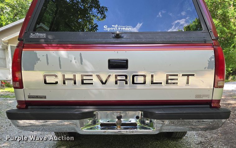 image for item ED2124 1988 Chevrolet C1500 pickup truck