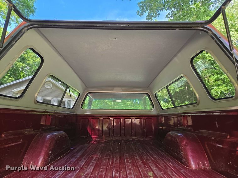 image for item ED2124 1988 Chevrolet C1500 pickup truck