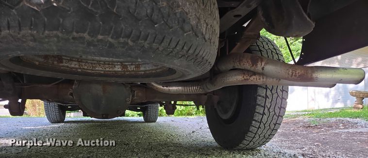 image for item ED2124 1988 Chevrolet C1500 pickup truck