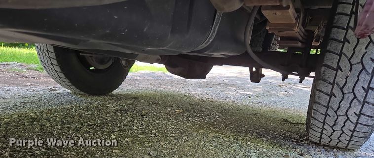 image for item ED2124 1988 Chevrolet C1500 pickup truck