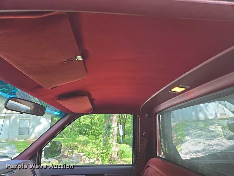 image for item ED2124 1988 Chevrolet C1500 pickup truck