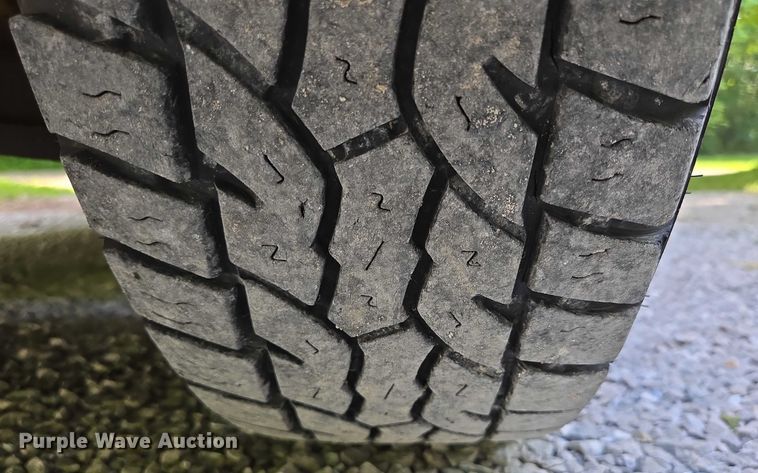 image for item ED2124 1988 Chevrolet C1500 pickup truck